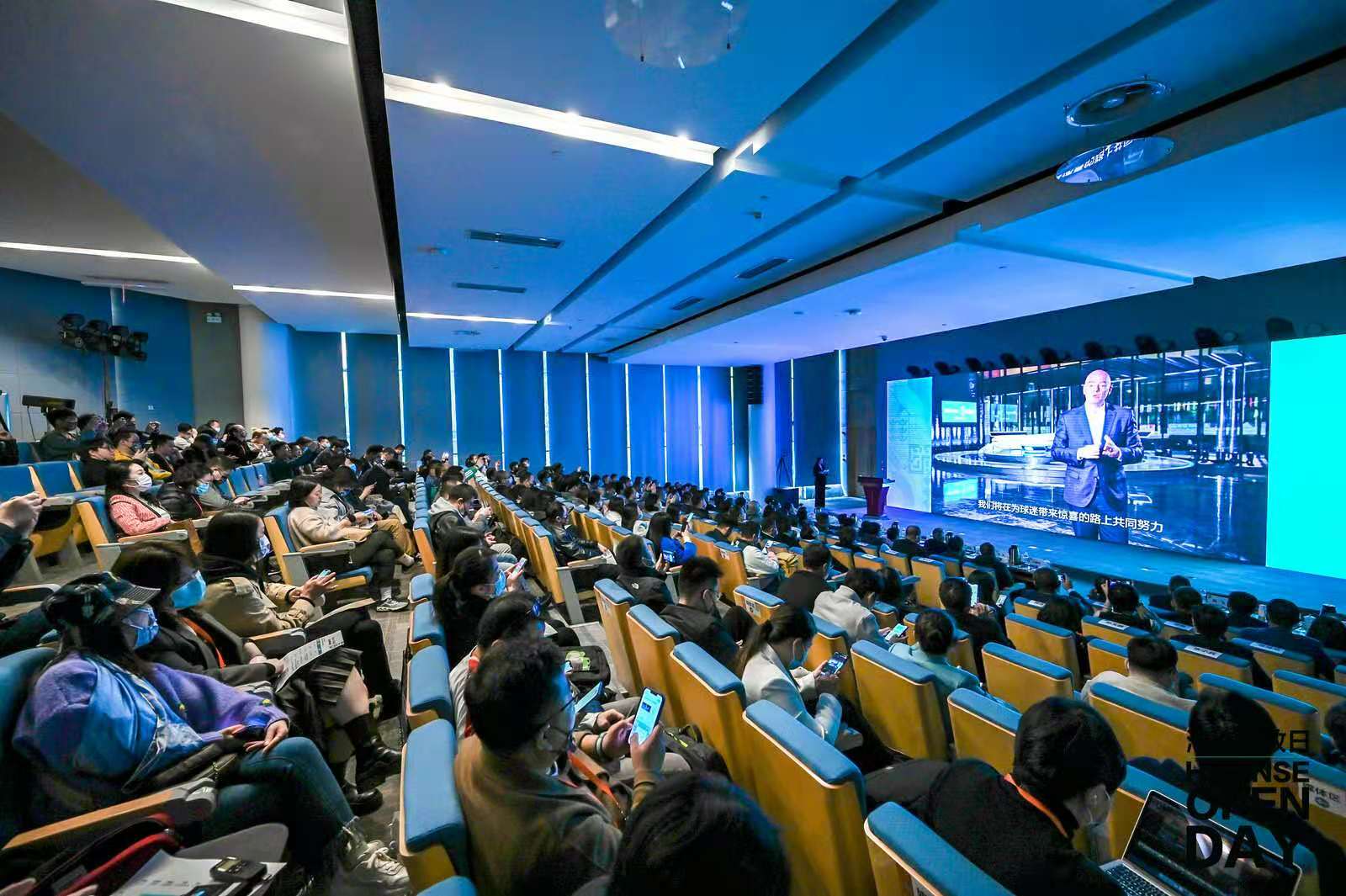 C:\Users\ZHUYAN~1\AppData\Local\Temp\WeChat Files\9b679293c18d529e91f30316ac67930.jpg